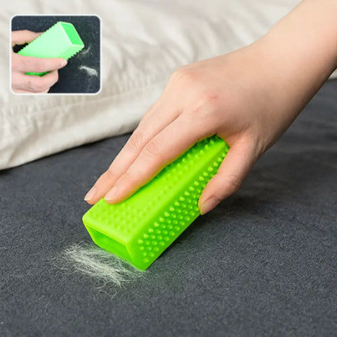 brosse anti poil enlevant poils de chien